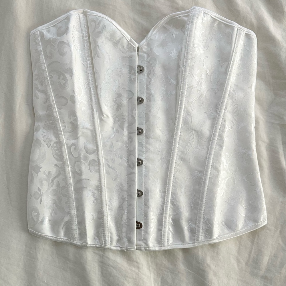 NWT Lace Up Corset - Picture 2 of 8